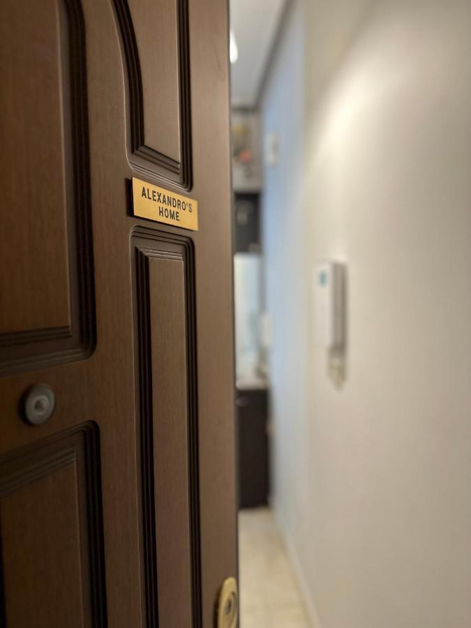 Alexandros Family Home Солун Екстериор снимка